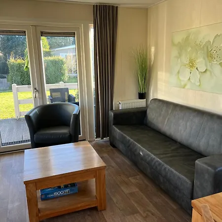 ホリデーパーク De Ijsvogel - 102 フォールトハイゼン